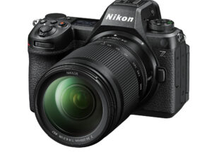 Nikon Z6III Body Set mit 24-200/4.0-6.3